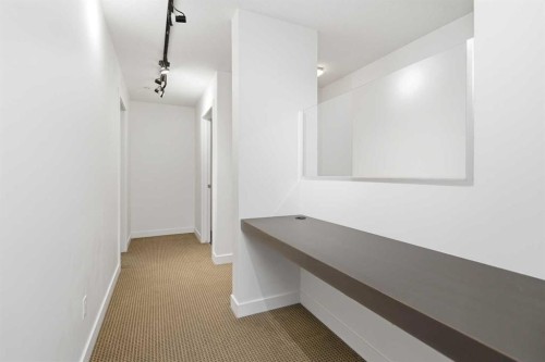 5132-2660 22 Street, Red Deer, AB - Indoor Photo Showing Other Room