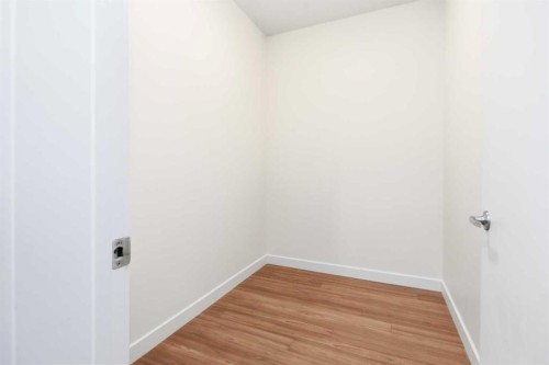 5132-2660 22 Street, Red Deer, AB - Indoor Photo Showing Other Room