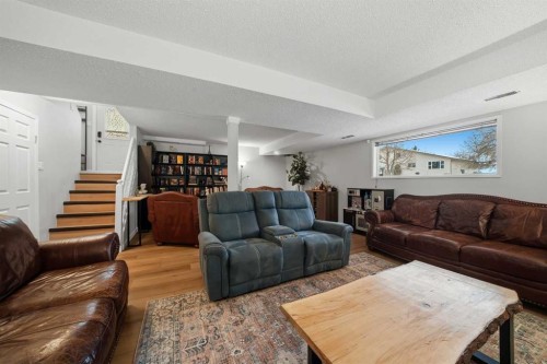 59 Baird Street, Red Deer, AB - Indoor Photo Showing Living Room