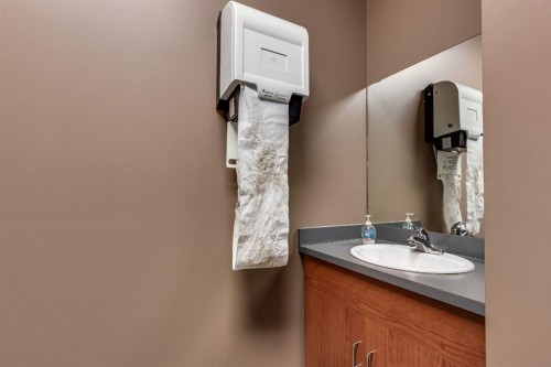 6702 & 6706 44 Avenue, Ponoka, AB 