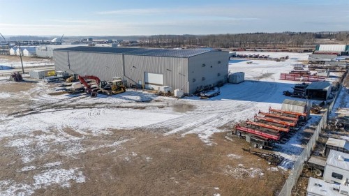 6702 & 6706 44 Avenue, Ponoka, AB 