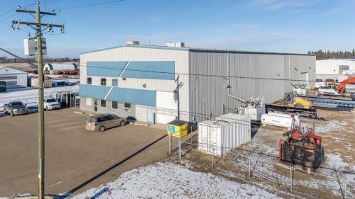 6702 & 6706 44 Avenue, Ponoka, AB 