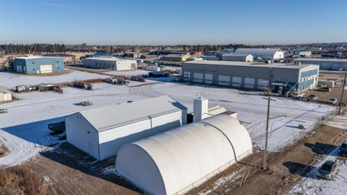 6702 & 6706 44 Avenue, Ponoka, AB 