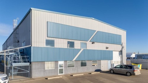 6702 & 6706 44 Avenue, Ponoka, AB 