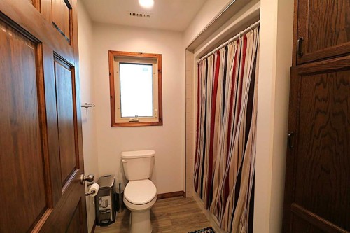 93039 Range Road 164, Taber, AB - Indoor Photo Showing Bathroom