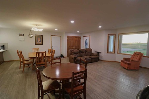 93039 Range Road 164, Taber, AB - Indoor