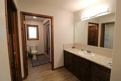 93039 Range Road 164, Taber, AB - Indoor Photo Showing Bathroom