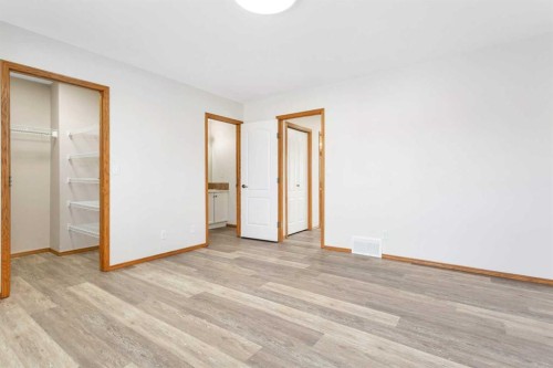 3 Lark Close, Sylvan Lake, AB - Indoor Photo Showing Other Room