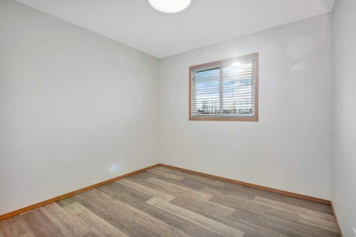 3 Lark Close, Sylvan Lake, AB - Indoor Photo Showing Other Room