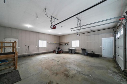 49021 Range Road 203, Rural Camrose County, AB - Indoor Photo Showing Garage