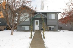 207 Lancaster Drive  Red Deer, AB T4R 2R4