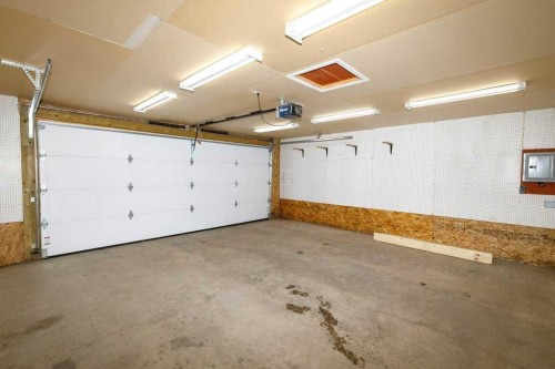 207 Lancaster Drive, Red Deer, AB - Indoor Photo Showing Garage