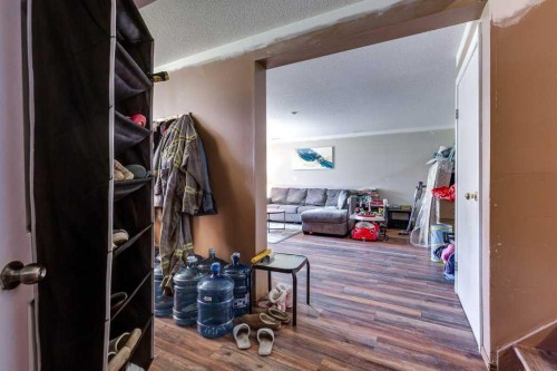 36258 Range Road 275, Rural Red Deer County, AB - Indoor Photo Showing Other Room