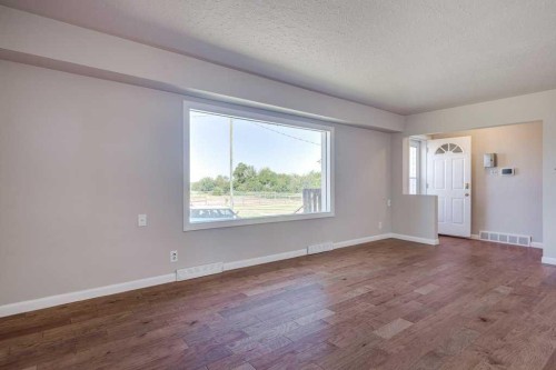 36258 Range Road 275, Rural Red Deer County, AB - Indoor Photo Showing Other Room