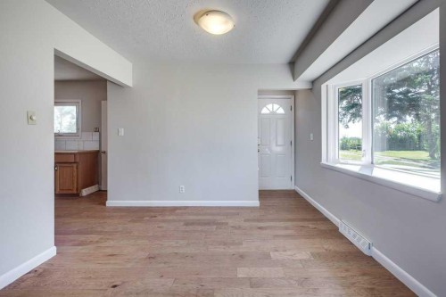 36258 Range Road 275, Rural Red Deer County, AB - Indoor Photo Showing Other Room