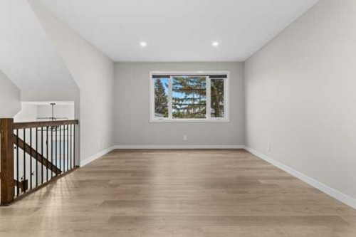 1-4413 48 Avenue, Sylvan Lake, AB - Indoor Photo Showing Other Room