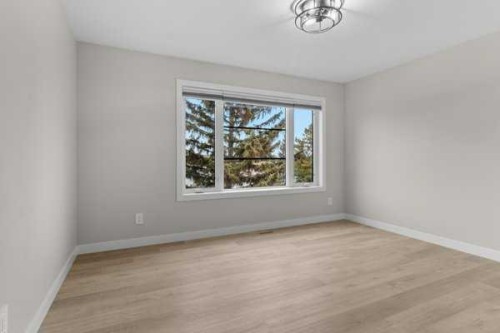 1-4413 48 Avenue, Sylvan Lake, AB - Indoor Photo Showing Other Room