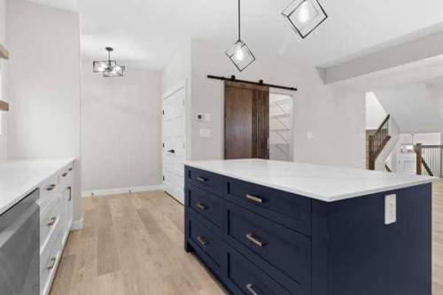 1-4413 48 Avenue, Sylvan Lake, AB - Indoor Photo Showing Kitchen