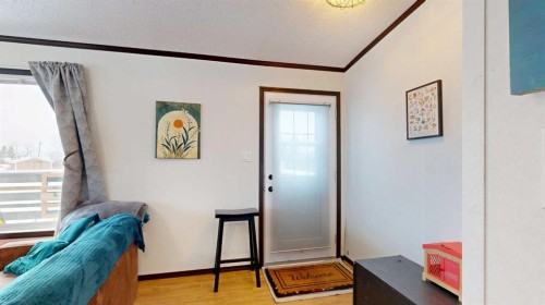 105 5 Avenue, Gadsby, AB - Indoor Photo Showing Other Room