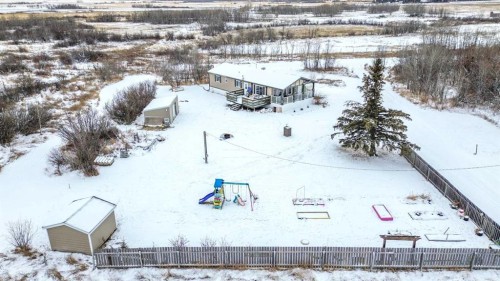 105 5 Avenue, Gadsby, AB - Outdoor