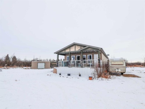 105 5 Avenue, Gadsby, AB - Outdoor With Deck Patio Veranda