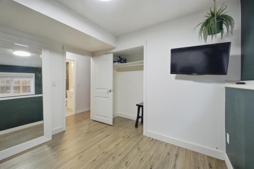 10 Halsall Street, Sylvan Lake, AB - Indoor Photo Showing Other Room