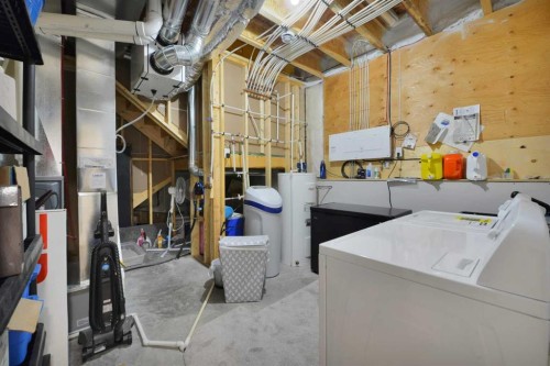 12 Hammond Close, Sylvan Lake, AB - Indoor