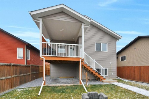 12 Hammond Close, Sylvan Lake, AB - Outdoor With Exterior