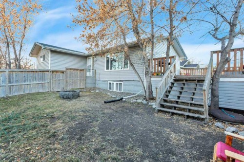 5702 West Park Crescent, Red Deer, AB - Outdoor