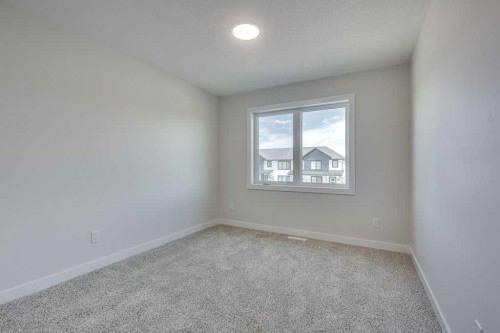 117 Crestview Boulevard, Sylvan Lake, AB - Indoor Photo Showing Other Room