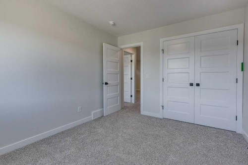 117 Crestview Boulevard, Sylvan Lake, AB - Indoor Photo Showing Other Room