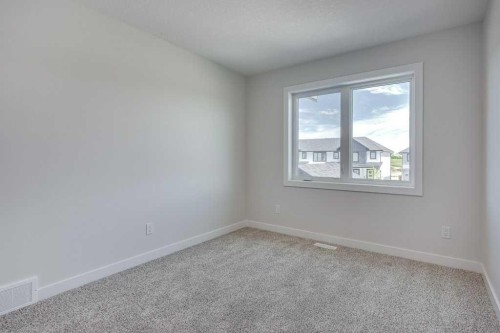 117 Crestview Boulevard, Sylvan Lake, AB - Indoor Photo Showing Other Room