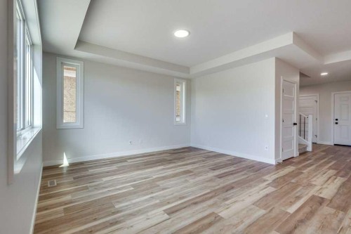117 Crestview Boulevard, Sylvan Lake, AB - Indoor Photo Showing Other Room