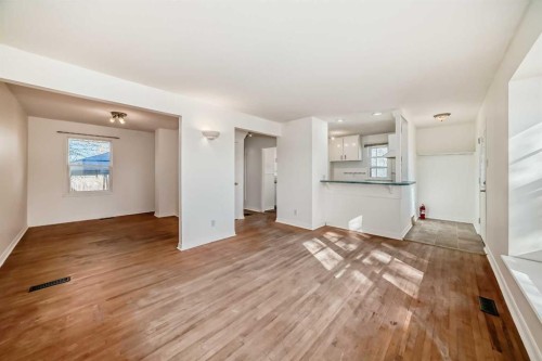 168 Tamarac Boulevard, Springbrook, AB - Indoor