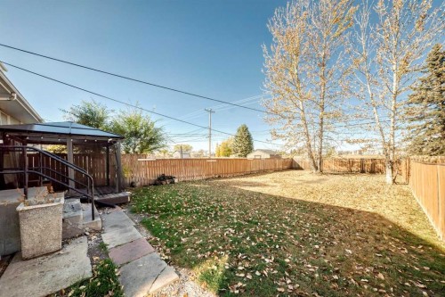 168 Tamarac Boulevard, Springbrook, AB - Outdoor