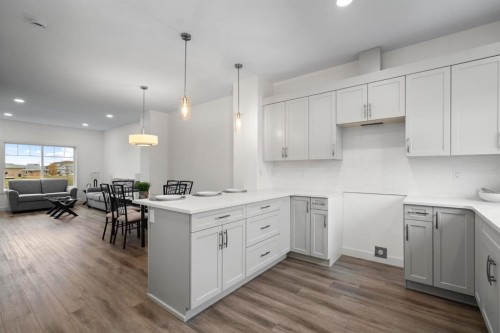 7309A 44B Avenue, Camrose, AB - Indoor Photo Showing Kitchen