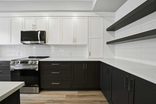 70 Palmer Circle, Blackfalds, AB - Indoor Photo Showing Kitchen