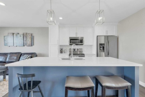 4146 Ryders Ridge Boulevard, Sylvan Lake, AB - Indoor Photo Showing Kitchen With Stainless Steel Kitchen With Upgraded Kitchen