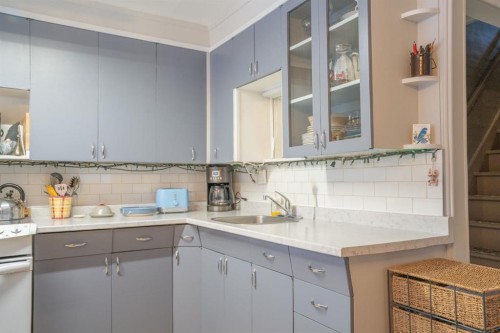 5010 53Rd Avenue, Bashaw, AB - Indoor Photo Showing Kitchen