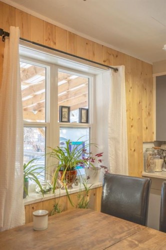 5010 53Rd Avenue, Bashaw, AB - Indoor