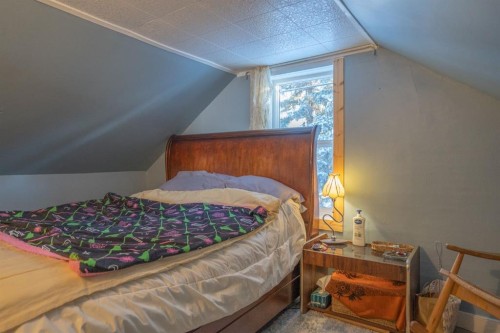 5010 53Rd Avenue, Bashaw, AB - Indoor Photo Showing Bedroom