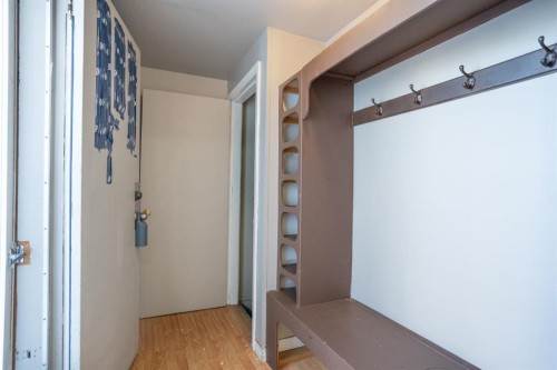 140 1St Street, Edberg, AB - Indoor Photo Showing Other Room