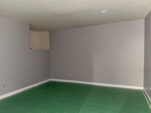 140 1St Street, Edberg, AB - Indoor Photo Showing Other Room