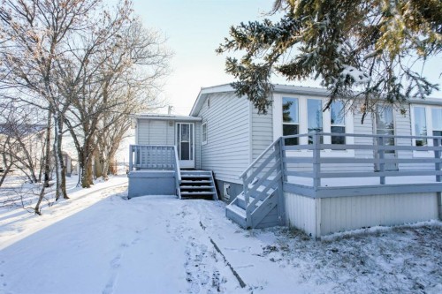140 1St Street, Edberg, AB - Outdoor With Deck Patio Veranda