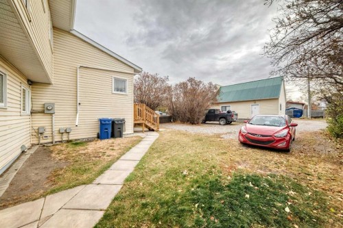 2035 20Th Avenue, Bowden, AB - Outdoor With Exterior