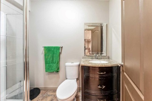 40 Cougar Ridge Heights Sw, Calgary, AB - Indoor Photo Showing Bathroom