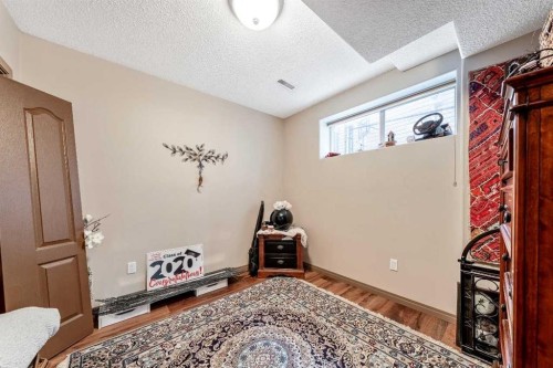 40 Cougar Ridge Heights Sw, Calgary, AB - Indoor