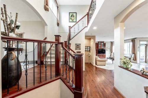 40 Cougar Ridge Heights Sw, Calgary, AB - Indoor Photo Showing Other Room