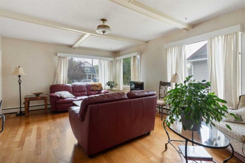 4714 48 Street, Camrose, AB - Indoor Photo Showing Living Room