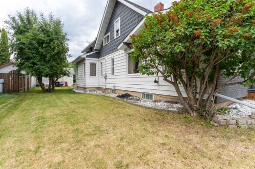 4714 48 Street, Camrose, AB - Outdoor